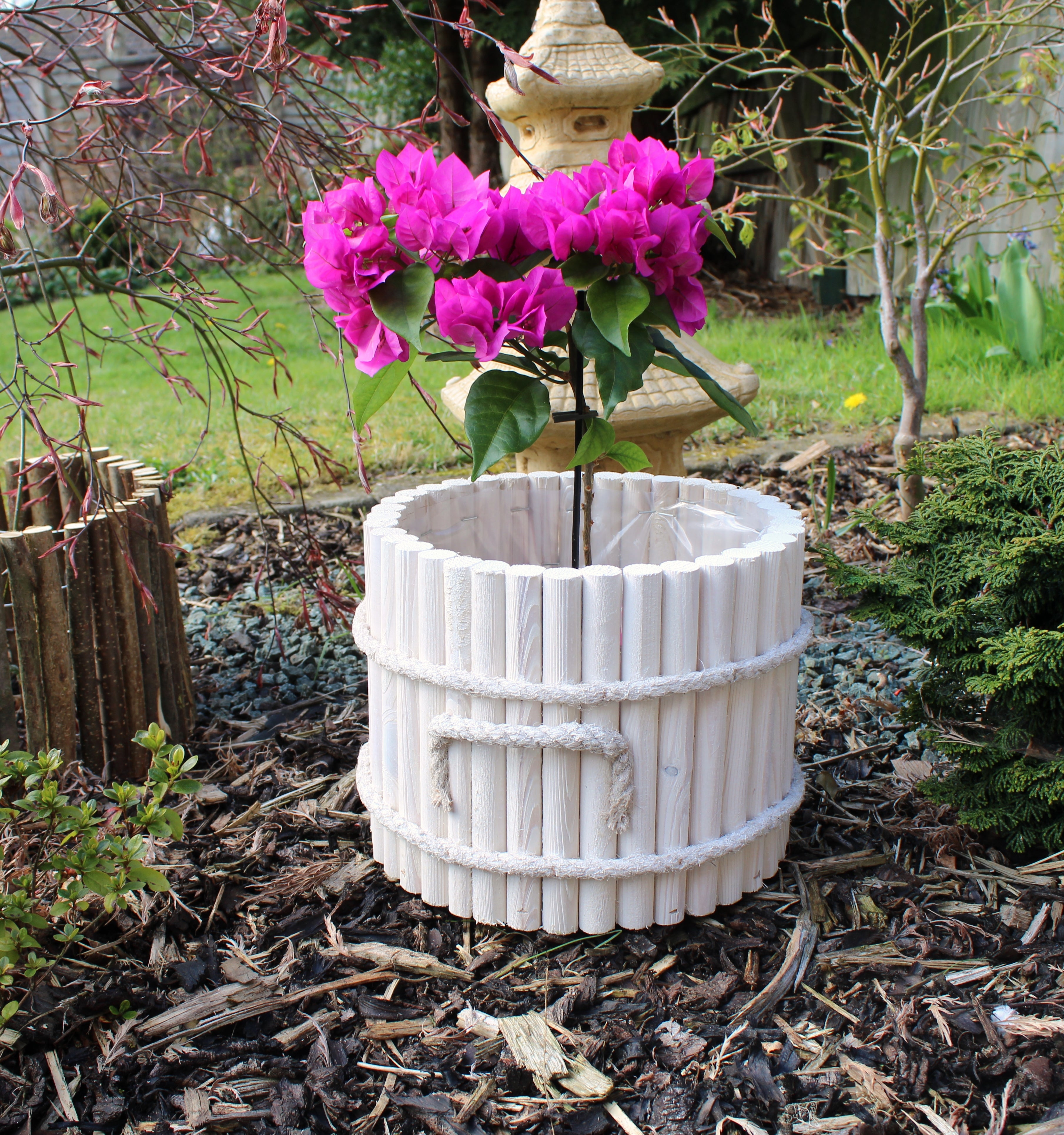 Round Vintage style wooden flower pot