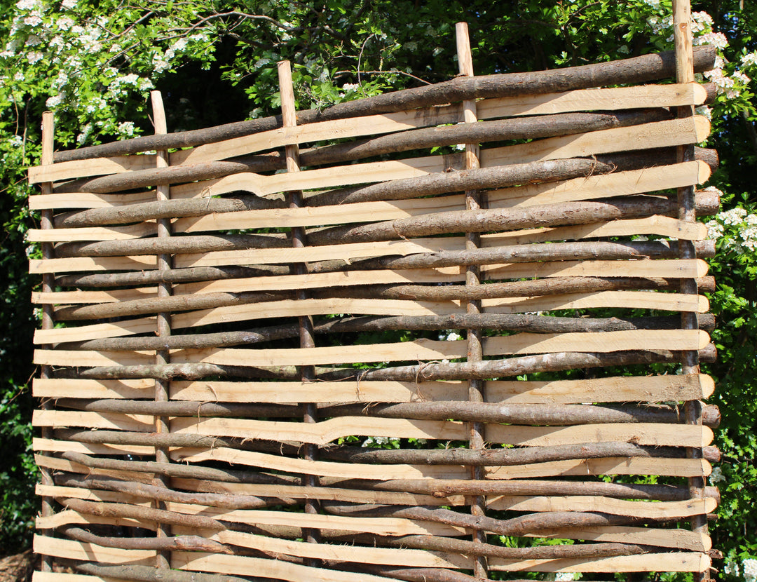 Enhanced Split Hazel Wood Fence Panel Hurdle – New High-Quality Design HOME AND GARDEN Prestige Wicker 