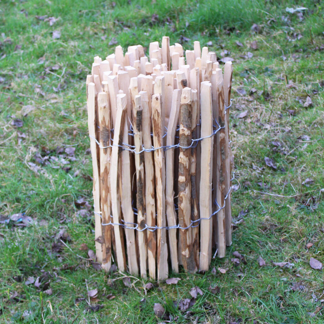 Picket Fence Chestnut 1-2inch Gaps HOME AND GARDEN Prestige Wicker 