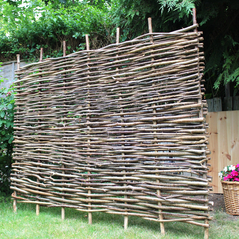 Hazel Hurdle Fence Panel 4ft HOME AND GARDEN Prestige Wicker 