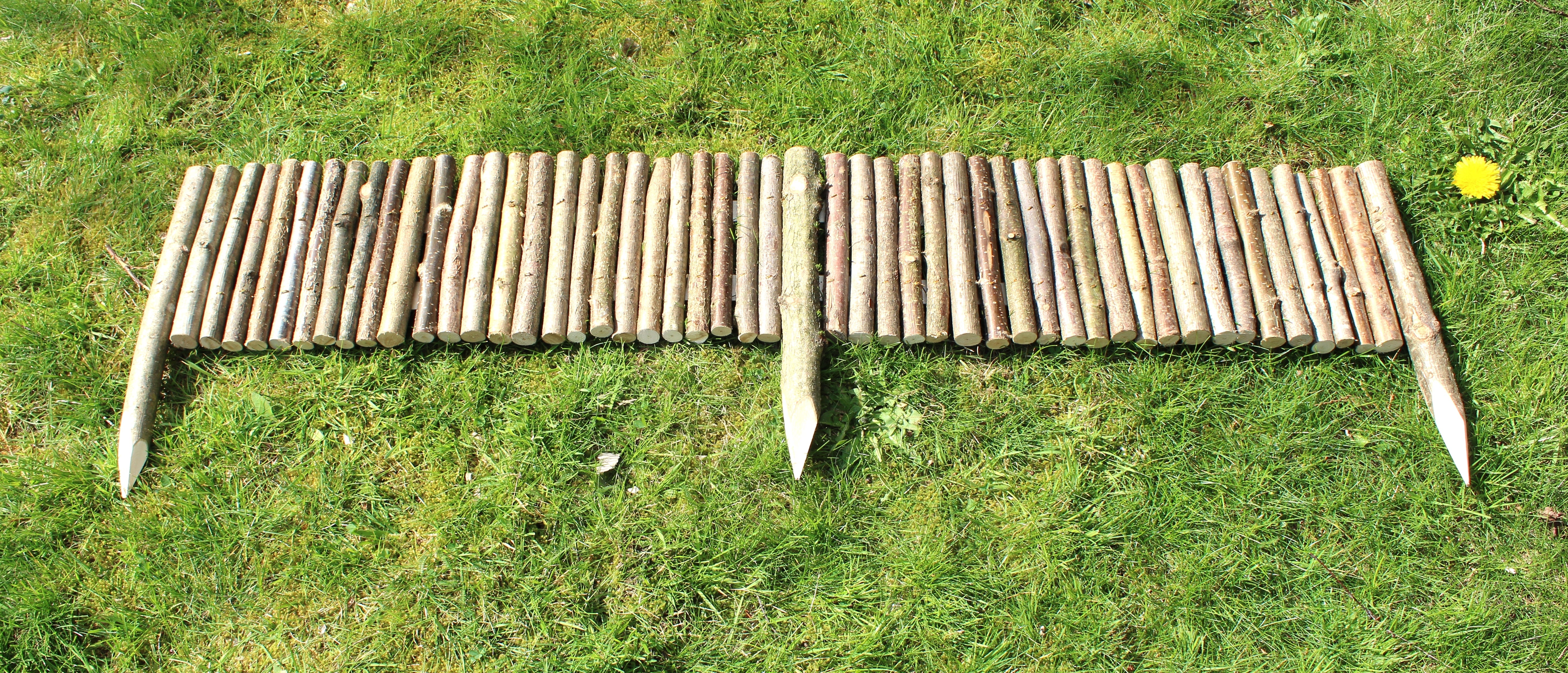 Hazel wood Garden Fence Border Edging Lawn 20cm ( height )