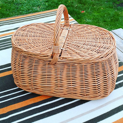 Oval Wicker Picnic Basket- Ollie Home & Garden Prestige Wicker 