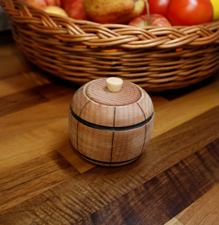 Vintage Style Small Wooden Barrel HOME AND GARDEN Prestige Wicker 